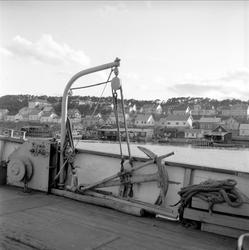 Langesund, Bamble, mai 1955. Byen sett fra båt.