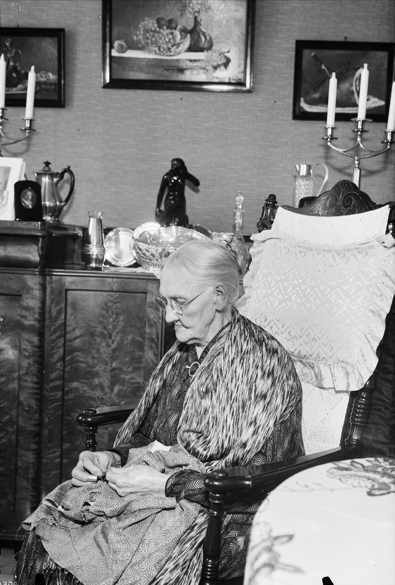 Åldrig kvinna i hemmiljö, Uppsala 1937