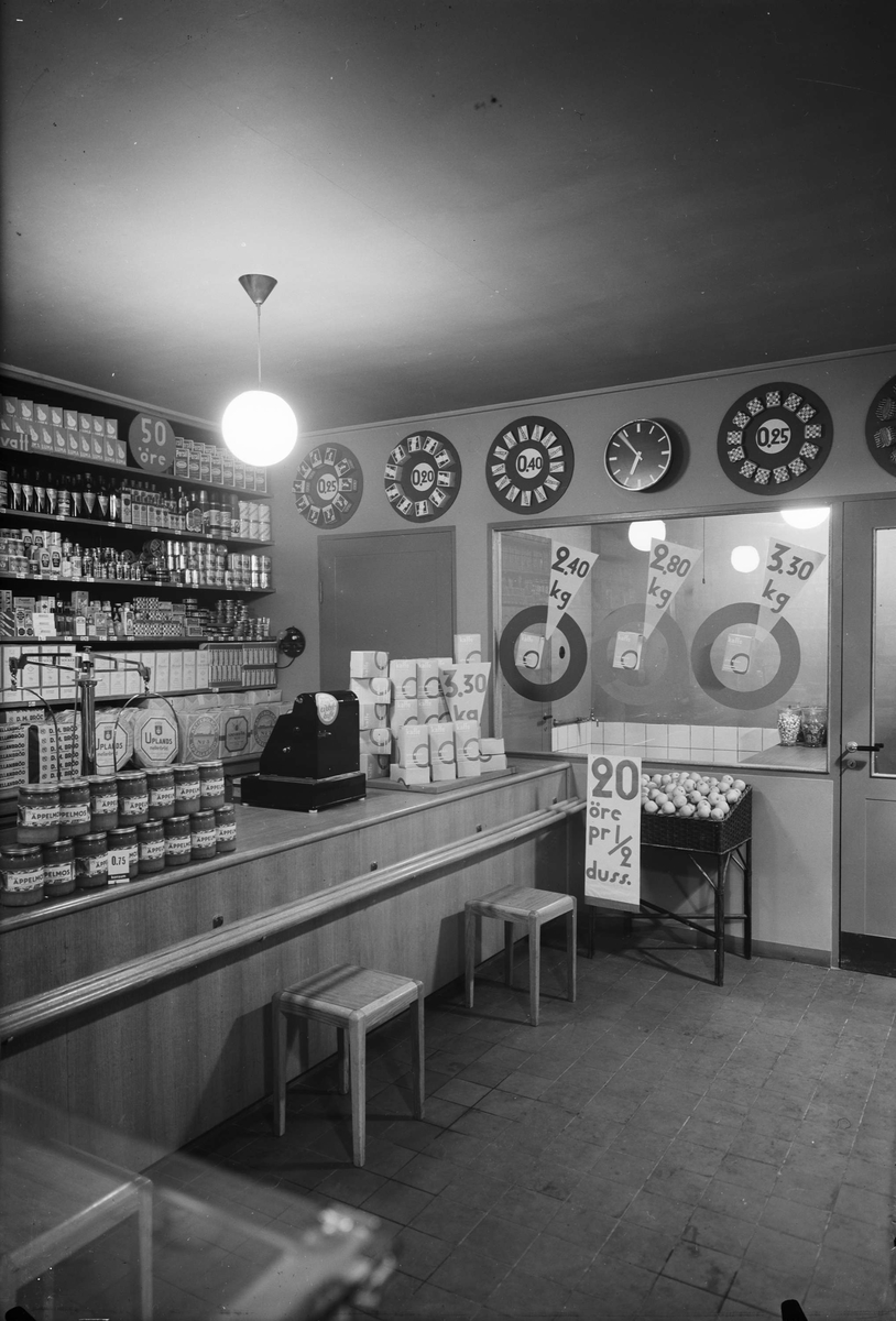 Interiör i Konsum-butik, sannolikt Uppsala 1936