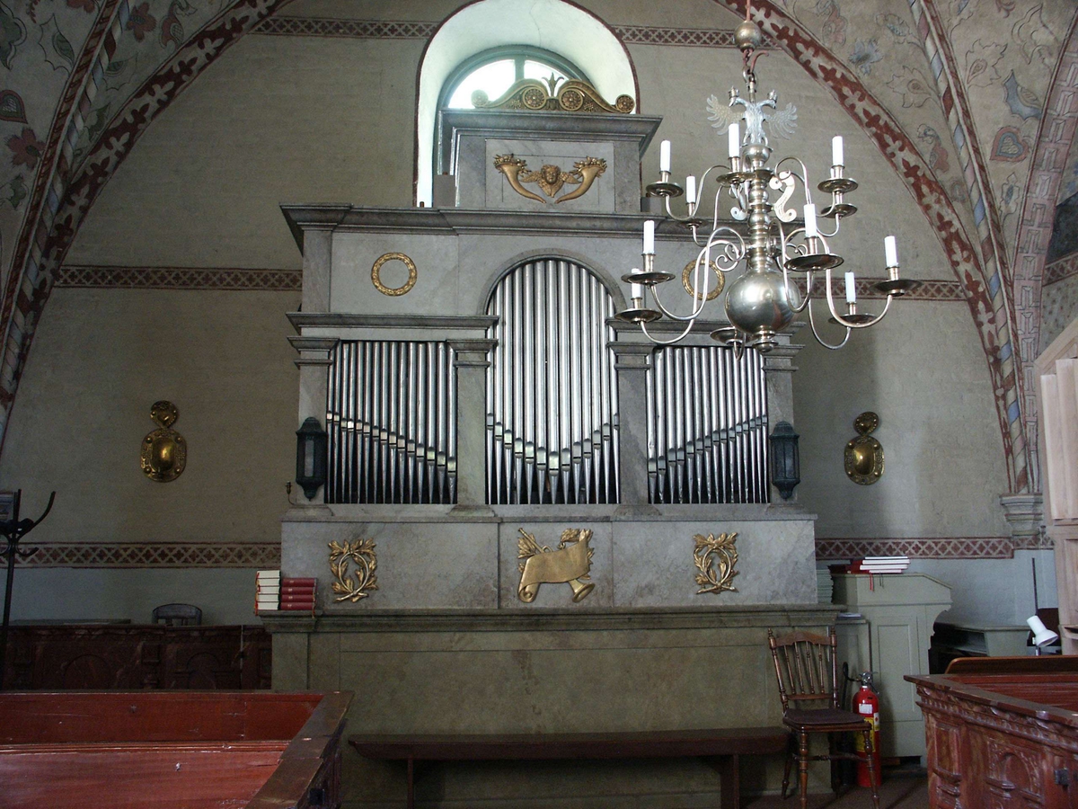 Orgel i  Västeråkers kyrka, Västeråkers socken, Uppland 2005