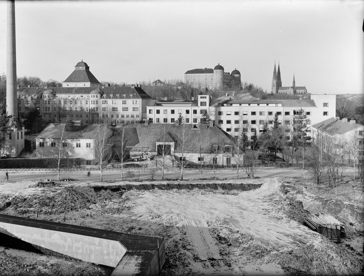 Akademiska sjukhuset, Uppsala slott och Uppsala domkyrka januari 1949