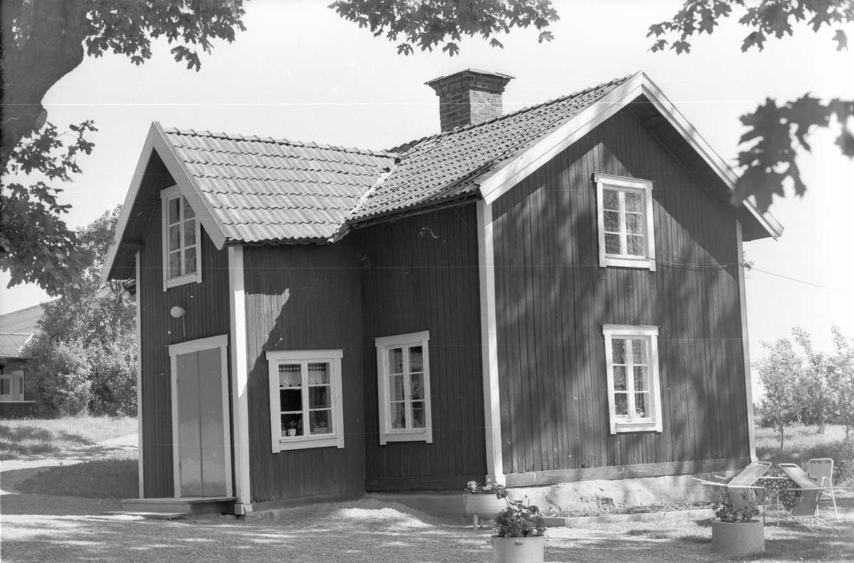 Bostadshus, Österby 9:4, Österby, Läby socken, Uppland 1975