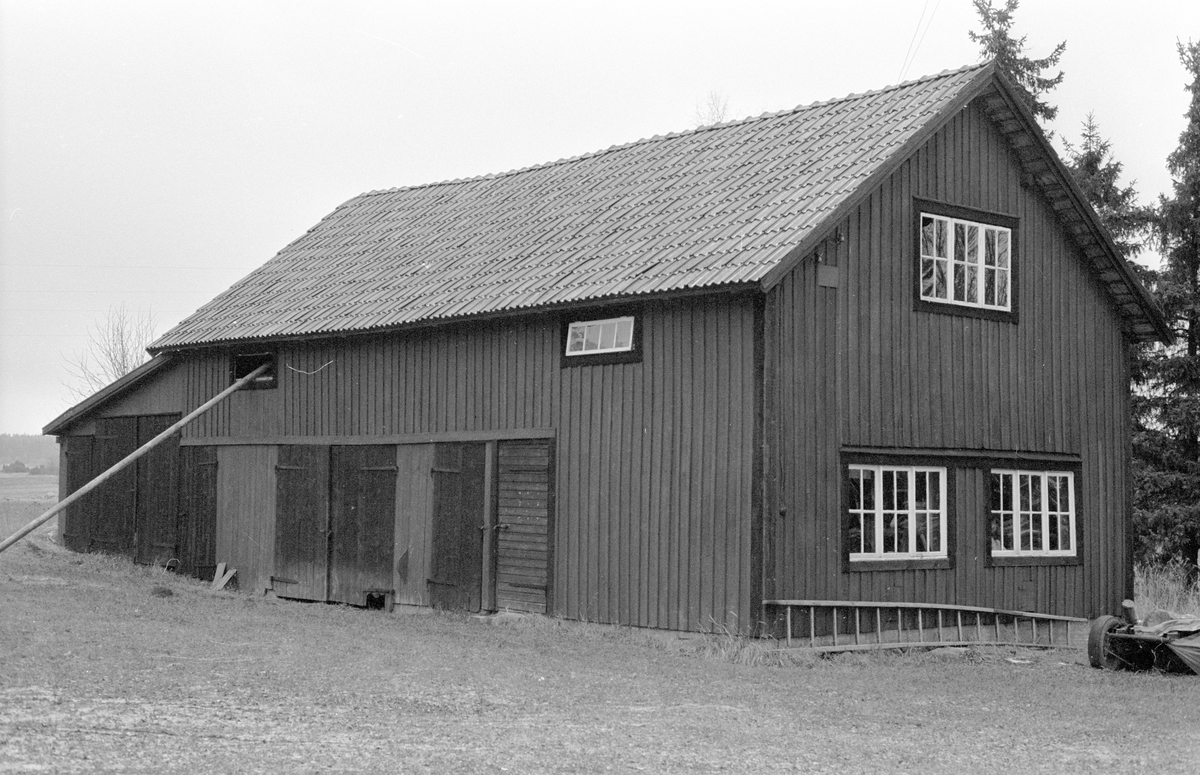 Magasin, Värnbo, Hagby-Forsa 2:3, Hagby socken, Uppland 1985