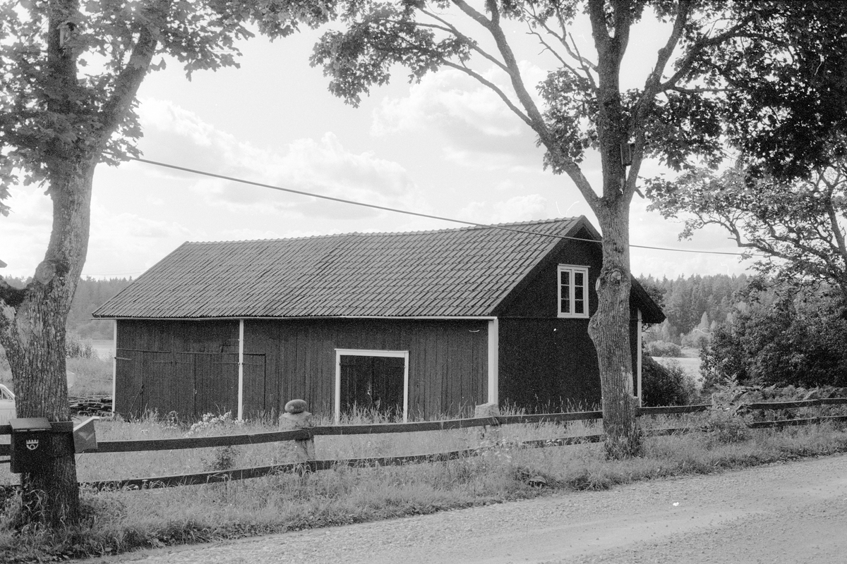 Redskapslider, Rickeby 3:6, Knutby socken, Uppland 1987