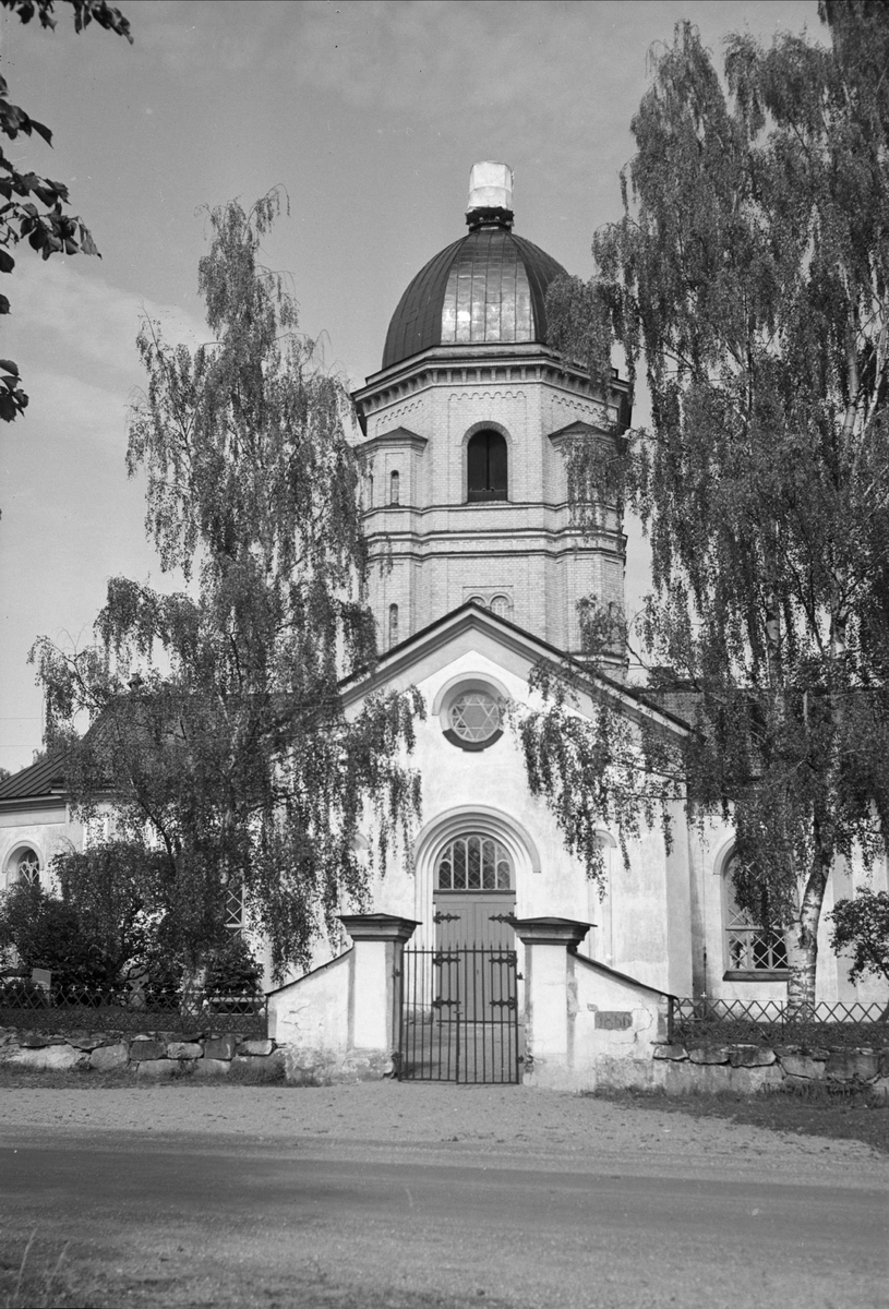 Hållnäs kyrka, Hållnäs socken, Uppland