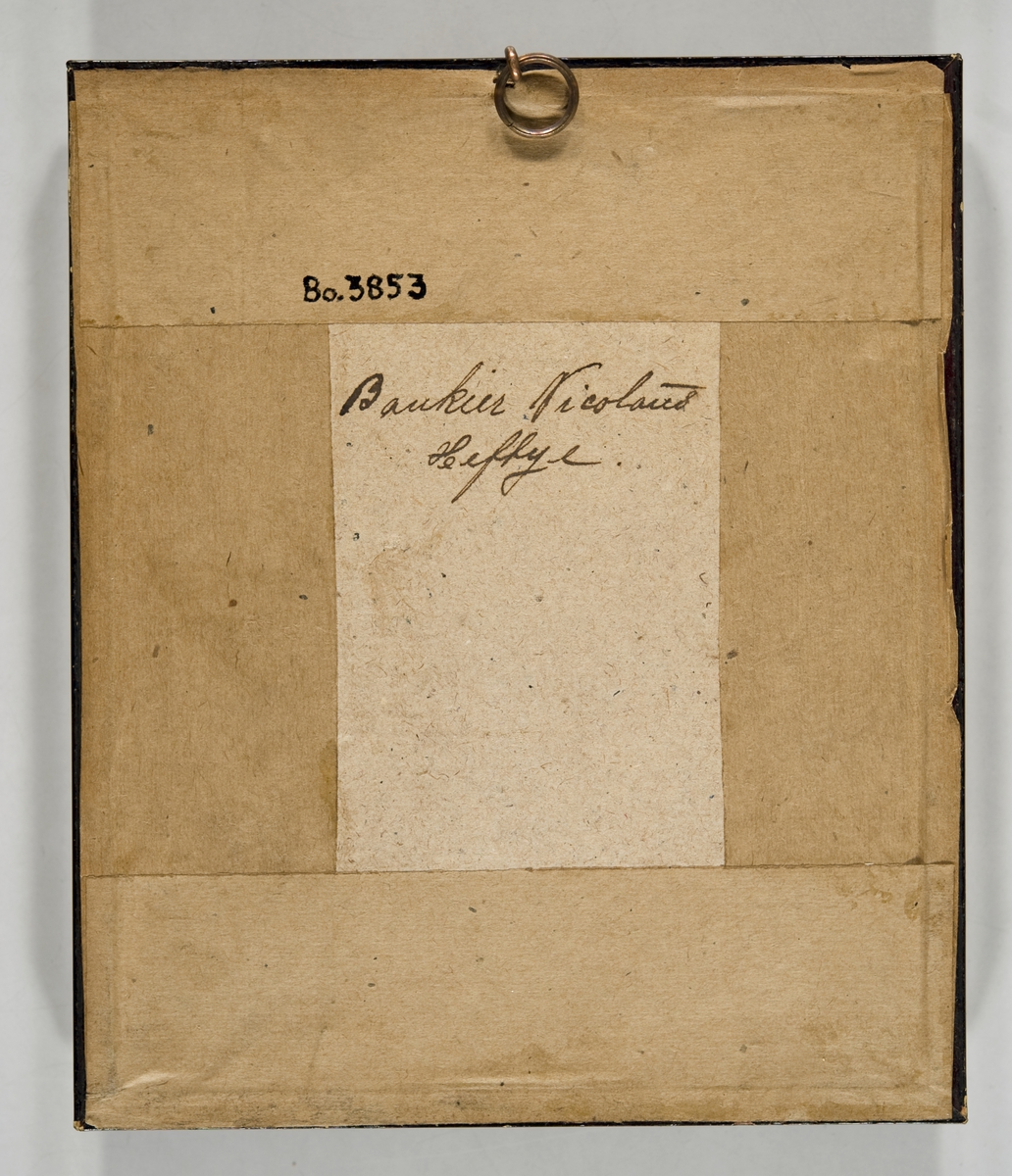 Portrett av sittende mann, knebilde.