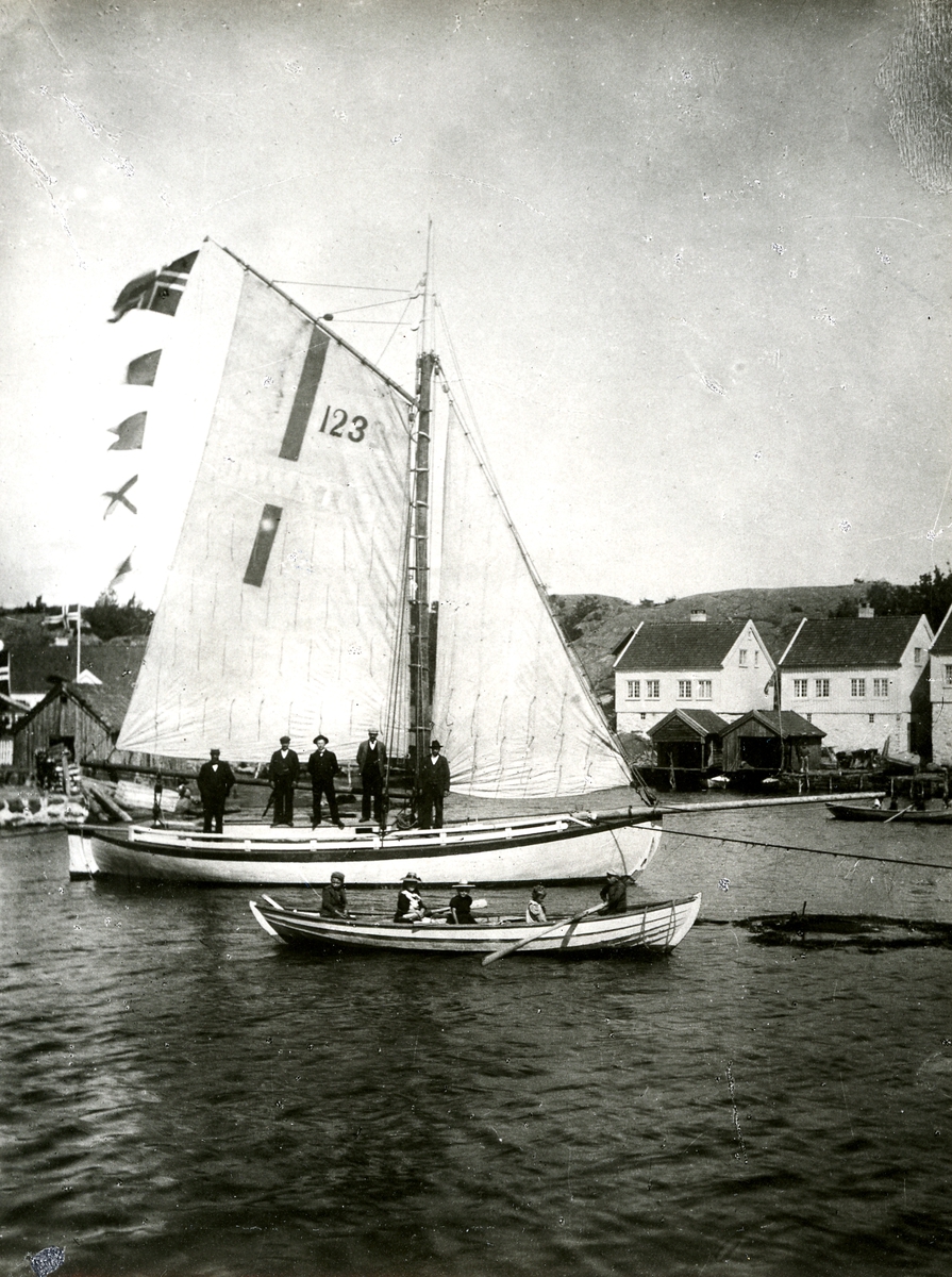 Losbåt 'Rana' fotografert i Åkerøy havn