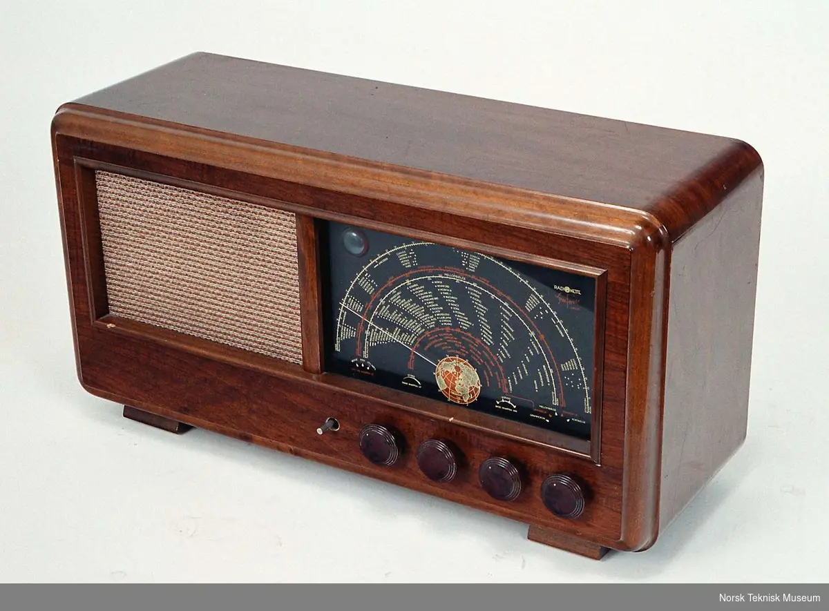 Radio - Norsk Teknisk Museum / DigitaltMuseum