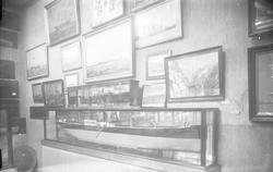 Skutemodeller i utstillingen. - Norsk Sjøfartsmuseums i Ride