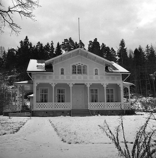 Enligt notering: "Villa Gustavsberg Dec".
