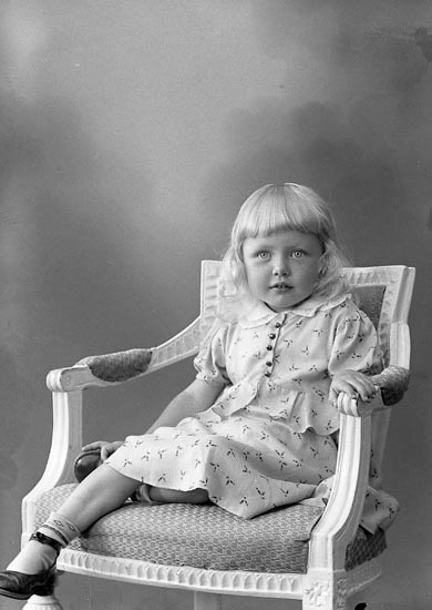 Enligt fotografens journal nr 6 1930-1943: "Ekström, Ingrid Trollhätteg. 11 Gbg".