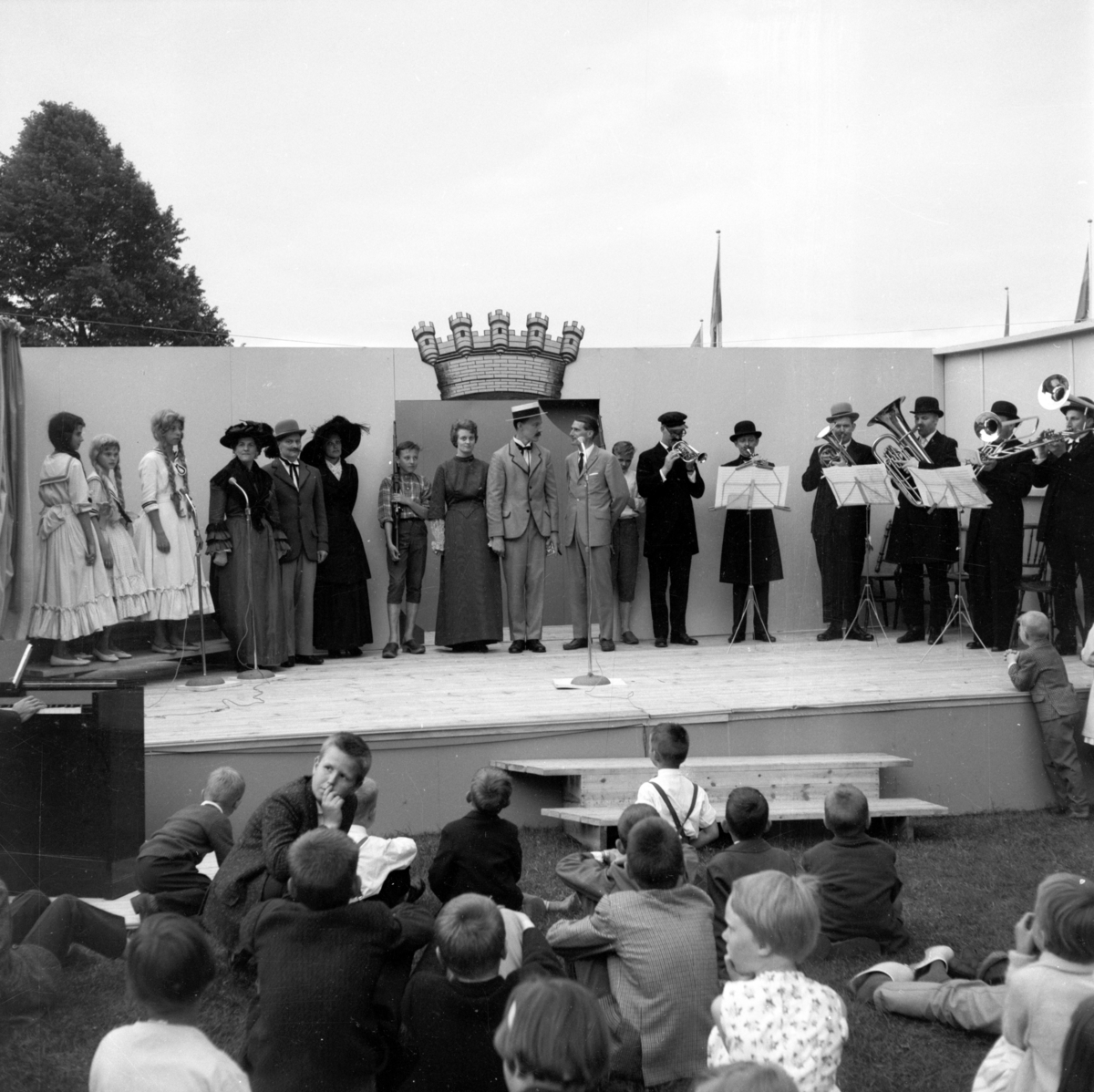 Framträdande vid Huskvarna stads 50-årsjubileum år 1961.