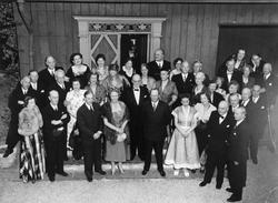 Selskap hos Arnstein Arneberg i forbindele med innvielsen av