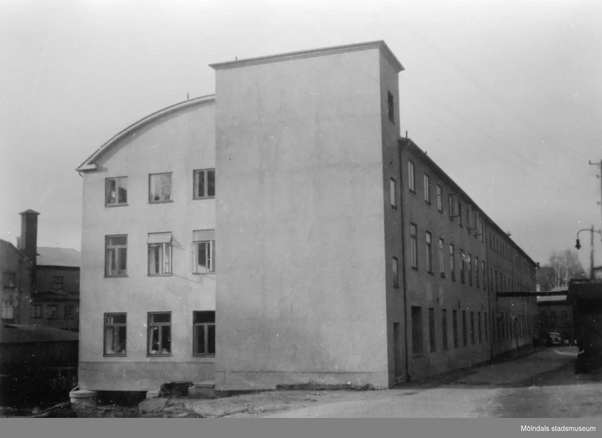 Viktor Samuelsons fabrik efter ombyggnad, 1941-1945. I folkmun kallad "Strumpan".