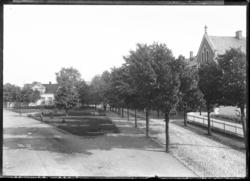 gateparti, plass, pikeskole,