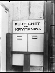 Iversens papirfabrikk Gressvik,ulike papirtester, Vannoppsug