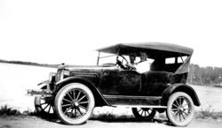 "Overland" årsmodell 1922 - 1925 med ukjente passasjerer