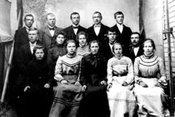 Første rekke fra venstre: Malla Lillesul, Alvilde Olsen, Olg