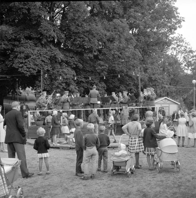 Enligt notering: "Barnens dag i Uddevalla Regementsmusikkåren spelar 25/6 -60".
