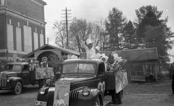 Barnas dag, Levanger, barn utkledd som bakere.