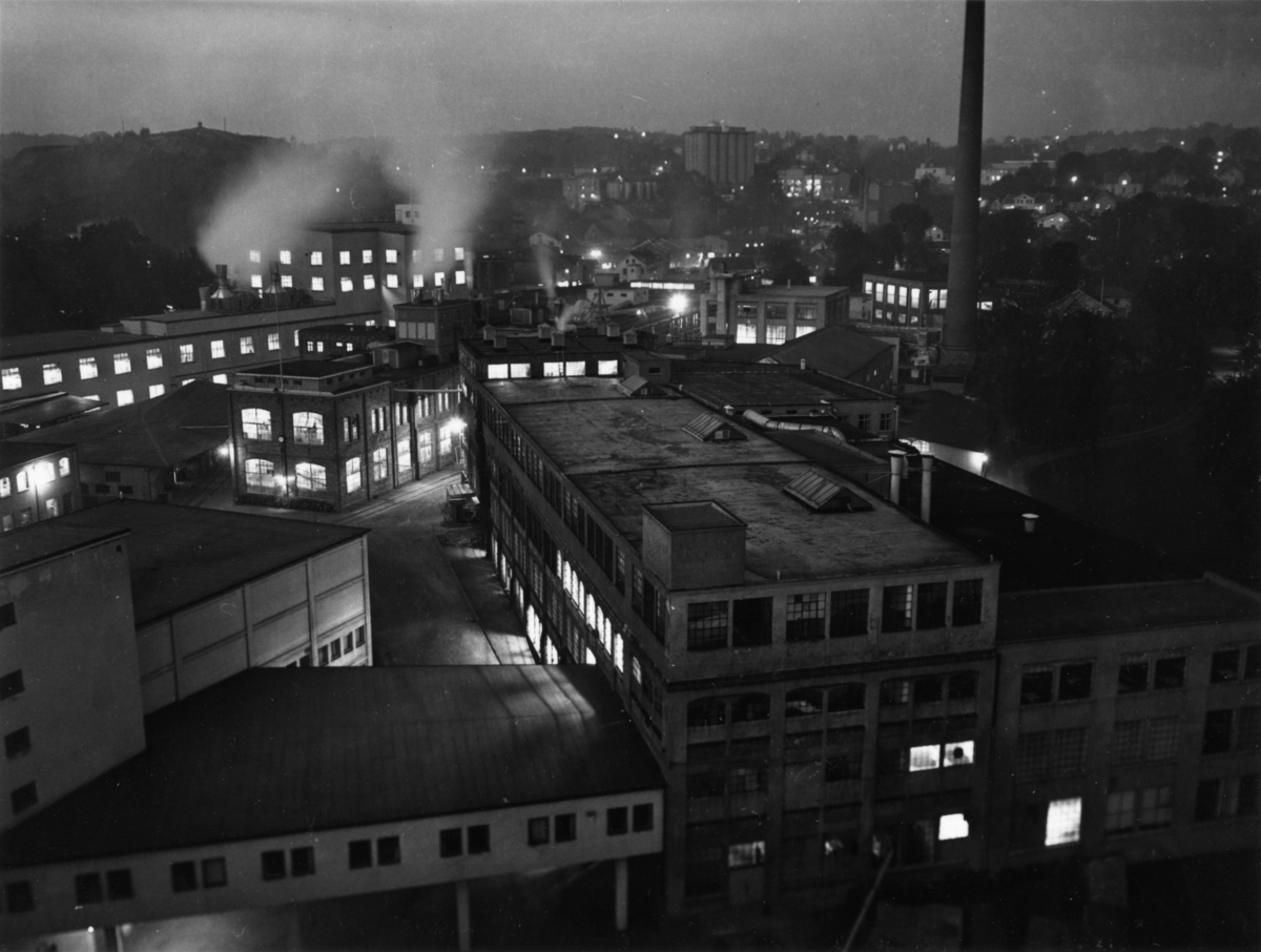 Papyrus fabriksområde, nattbild.