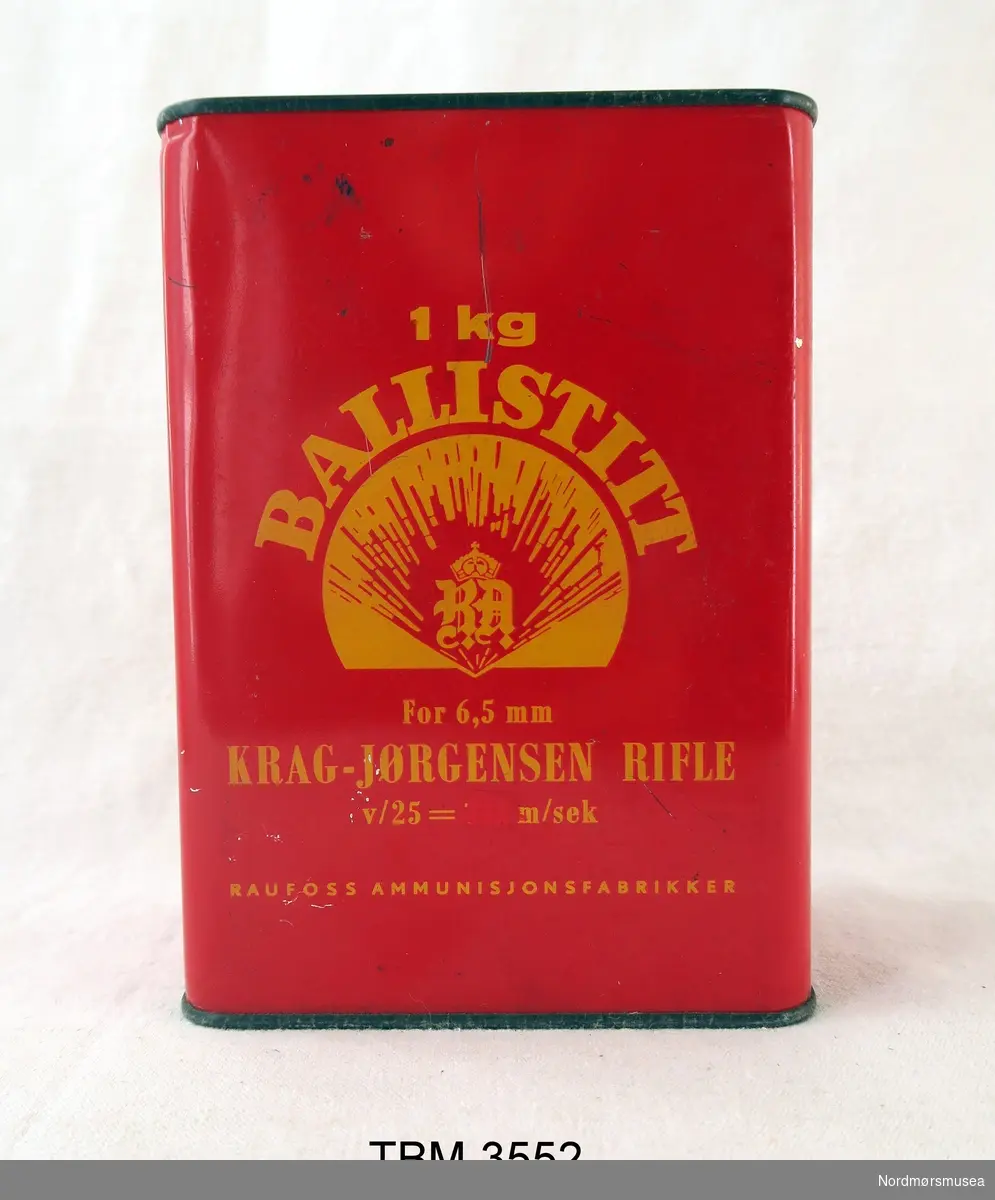 Rød metallboks som har inneholdt krutt til Krag-Jørgensen rifle