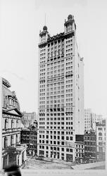 Amerika. New York. Verdens høieste bygning (Park Row)