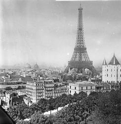 Eiffeltårnet med omgivelser, Paris
