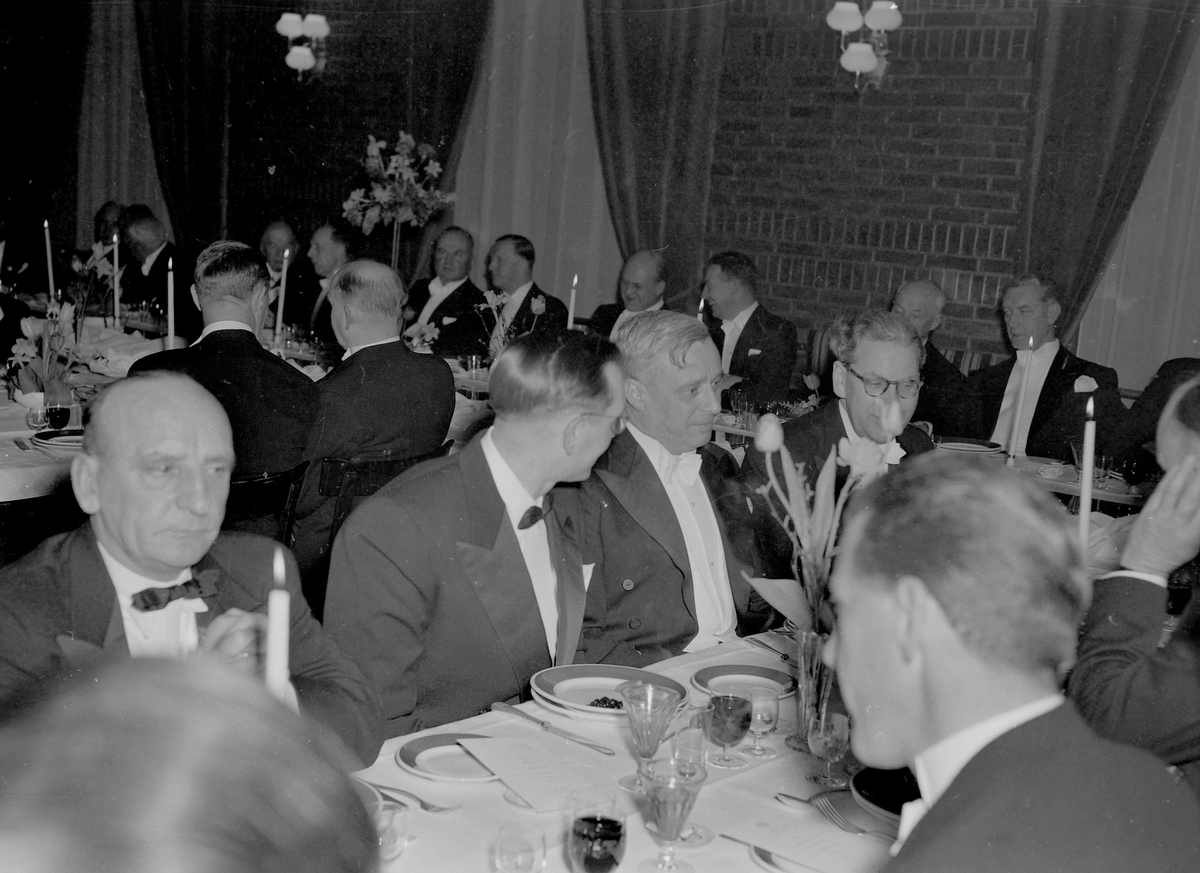 Middagsselskap i Kunstindustrimuseet og Handelsstandens Hus