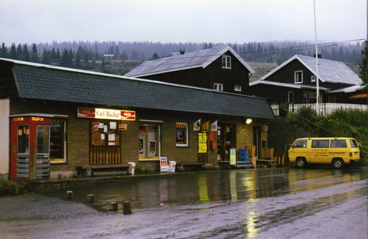 Bacher-butikken i Nord-Etnedal i 1987