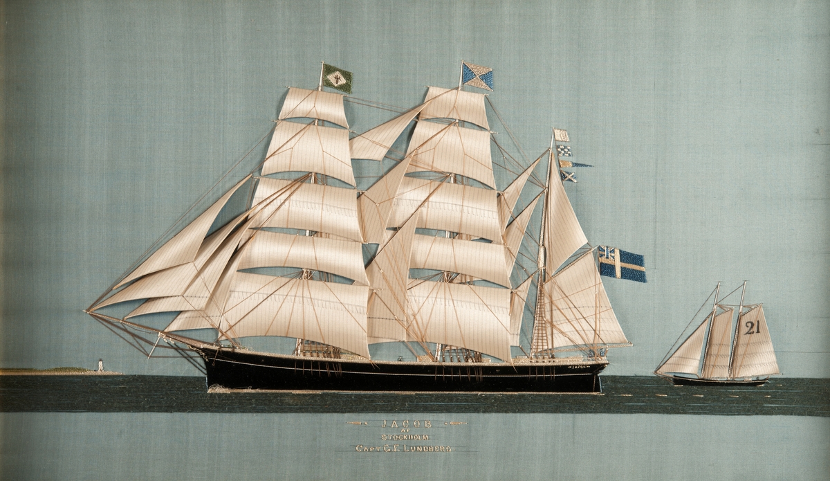 Silkestavla, Silk Picture. Avbildande tremastat barkskepp från babordssida. Till höger lotsbåt med 21 i seglet.