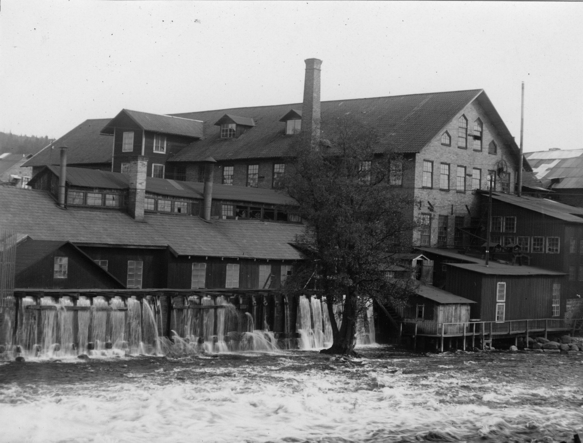 Morgårdshammars Mekaniska Verkstad, omkring 1910.