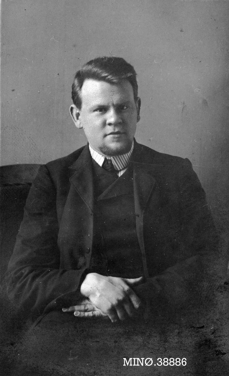 Ansberg, Alexander Bredstrøm (1885 - 1970)