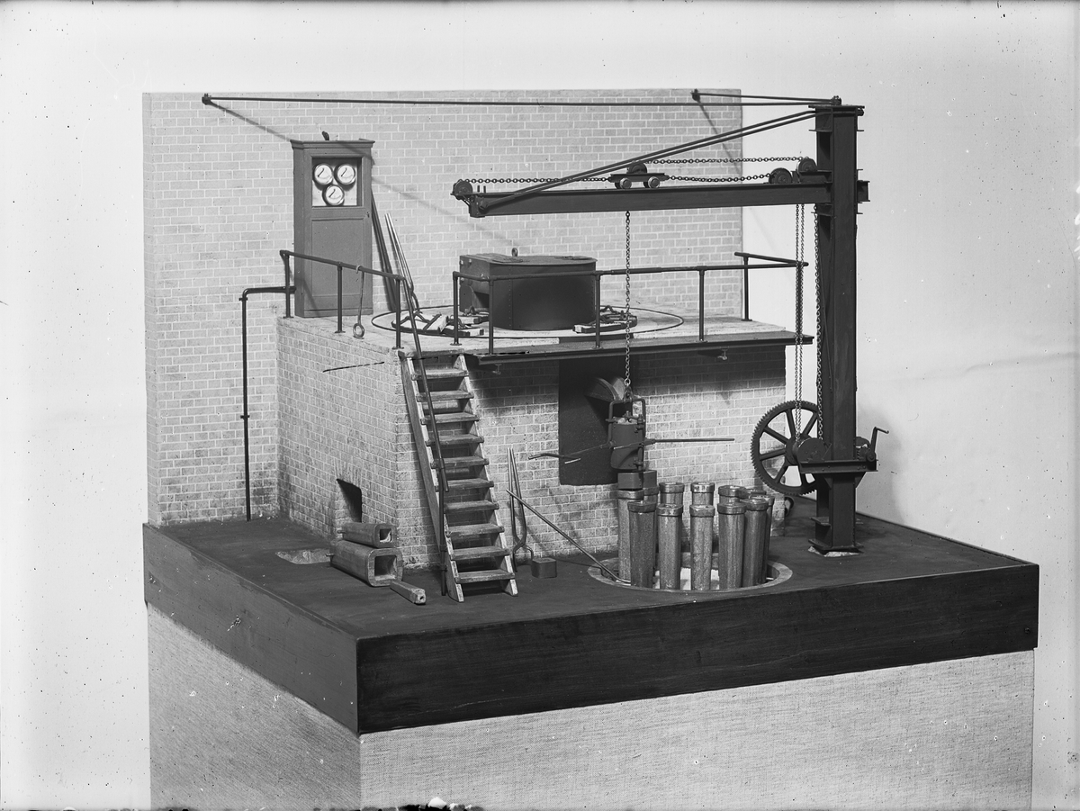 Modell i skala 1:10 av F.A. Kjellins elektriska induktionsugn för stålframställning vid Gysinge år 1904.