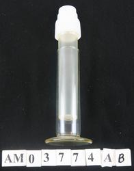 Prøveglass med lokk og holder