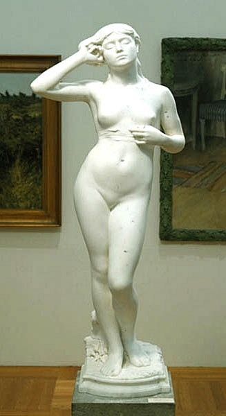 Per Hasselberg fick sitt genombrott i Paris 1881 när Snöklockan visades på Salongen och erhöll ett hedersomnämnande. Hasselberg gjorde därefter flera versioner av skulpturen i olika material och format. Nationalmuseum beställde verket i marmor.