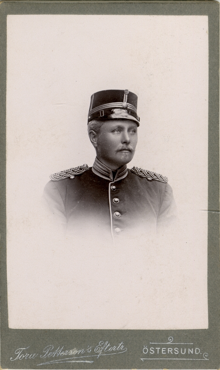 Porträtt av David Samuel Lilliehöök, kapten vid Jämtlands fältjägarregemente I 23.