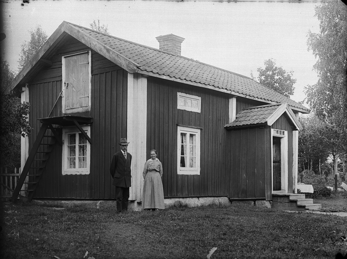 "Stuga, Gustaf Säfström, Littersbo, Heby", Västerlövsta socken, Uppland 1918