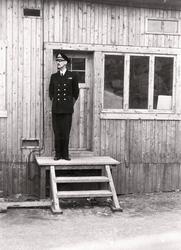 Gjenreisning. Besøk av Kong Haakon VII i Honningsvåg. Kongen