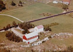 Flyfoto fra Hvitau(??) på Tingvoll. Bildet er datert 30. jul