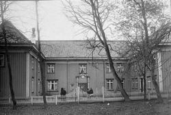 Katalog over bilder av eldre gateparti, bygninger og bygning