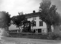 Tekst mangler. Her trenger vi hjelp av noen som kjenner seg 