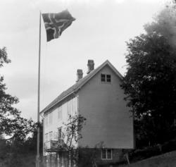 Georg Sverdrup sin eiendom Solbakken i Eidsvåg. Fra Nordmøre