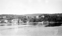 Bilde fra Angvika i Gjemnes kommune. På bildet ser vi "tønne