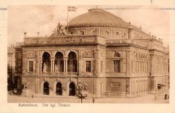 Postkort:
";København. Det kgl. Theater."; Foto fra det kong