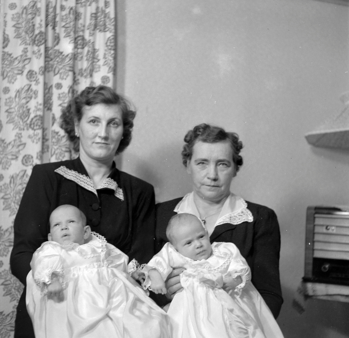 Signe Presthus Lundkvist med tvillinger