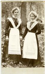 Inger Lineikro til venstre i bildet.