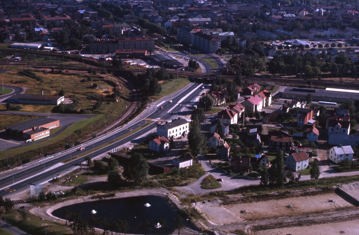 Flygbild över Gävle, norra infarten, Norra Kungsvägen.