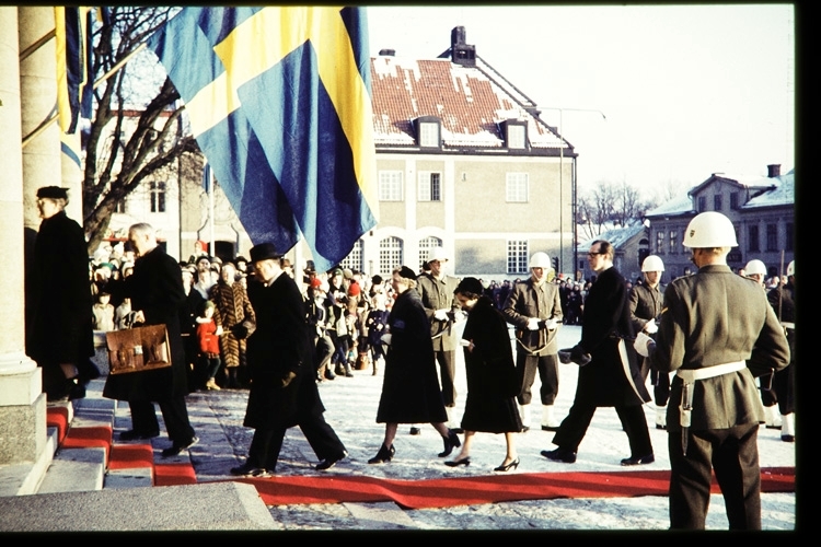 Kungabesök i residenset. Hedersvakten uppställd. Växjö 1960.