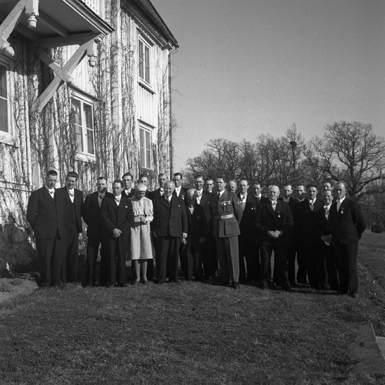 Medaljörerna samlade för fotografering vid Jätsbergs herrgård.